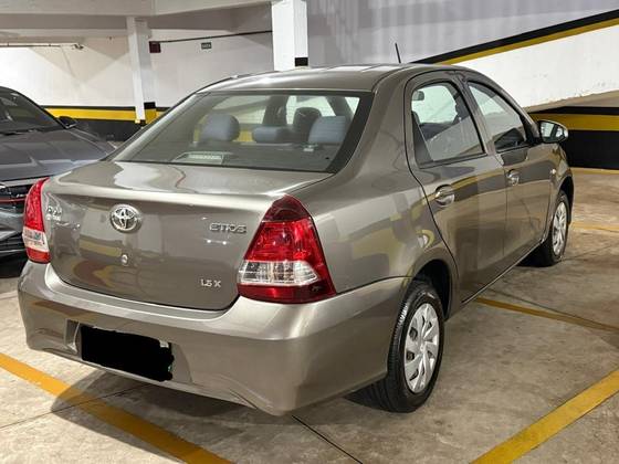 TOYOTA ETIOS 1.5 X SEDAN 16V FLEX 4P MANUAL TOYOTA ETIOS 1.5 X SEDAN 16V FLEX 4P MANUAL